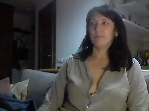 Snapshot of Elena48324 chatting on December 15, 2025, 6:12 pm Elena48324 online show from December 15, 2025, 6:12 pm