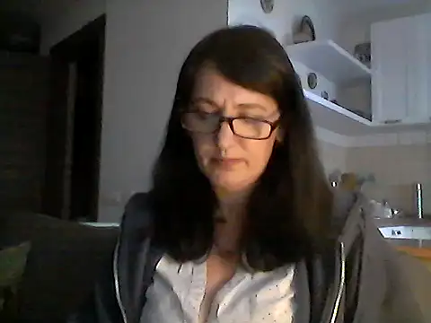 Snapshot of Elena48324 chatting on January 15, 2026, 1:48 pm Elena48324 online show from January 15, 2026, 1:48 pm