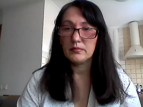 Snapshot of Elena48324 chatting on May 1, 2026, 9:25 am Elena48324 online show from May 1, 2026, 9:25 am
