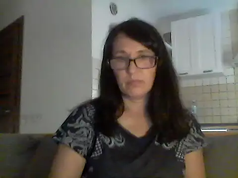 Snapshot of Elena48324 chatting on June 23, 2026, 5:44 pm Elena48324 online show from June 23, 2026, 5:44 pm