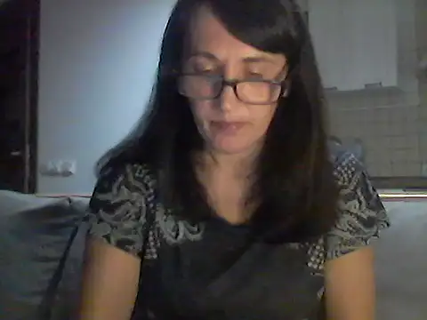 Snapshot of Elena48324 chatting on June 24, 2026, 5:12 pm Elena48324 online show from June 24, 2026, 5:12 pm