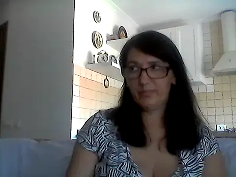 Snapshot of Elena48324 chatting on June 29, 2026, 9:26 am Elena48324 online show from June 29, 2026, 9:26 am