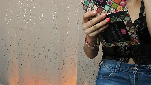 Dafne Mel online show from March 9, 2026, 7:29 pm