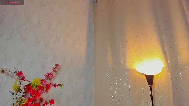 Dafne Mel online show from April 16, 2026, 8:42 pm