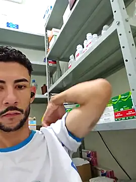 Snapshot of Saraiva2002 chatting on September 11, 2025, 11:32 am Saraiva2002 online show from September 11, 2025, 11:32 am