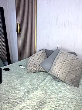 Skylar Smith  online show from January 12, 2026, 1:16 pm