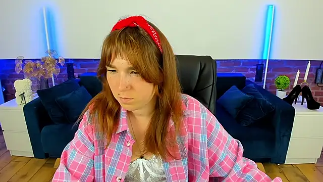 Snapshot of Sofii_darling chatting on September 14, 2025, 4:39 pm Sofii darling online show from September 14, 2025, 4:39 pm