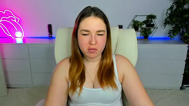 Snapshot of Sofii_darling chatting on February 26, 2026, 5:45 pm Sofii darling online show from February 26, 2026, 5:45 pm