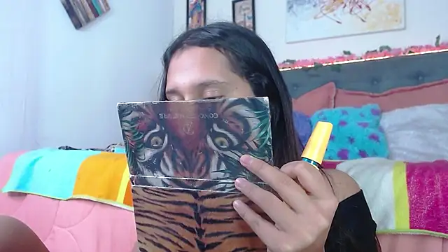 valentini villa online show from October 25, 2025, 7:41 pm