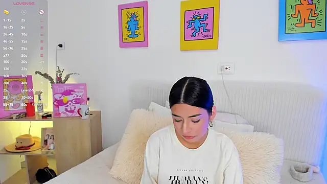 Snapshot of AprilAddams_ chatting on October 10, 2025, 9:03 pm AprilAddams online show from October 10, 2025, 9:03 pm