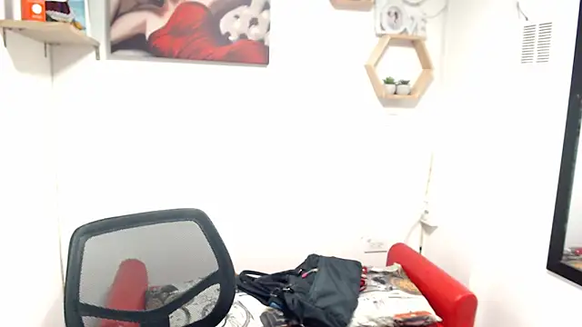 DIVAX MONSERRAT online show from February 28, 2026, 10:49 am