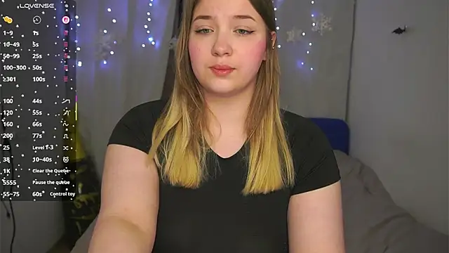 Snapshot of CuteSharloti chatting on March 21, 2026, 6:11 pm CuteSharloti online show from March 21, 2026, 6:11 pm