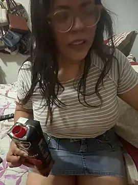 karysweetbeaury online show from October 10, 2025, 9:47 pm