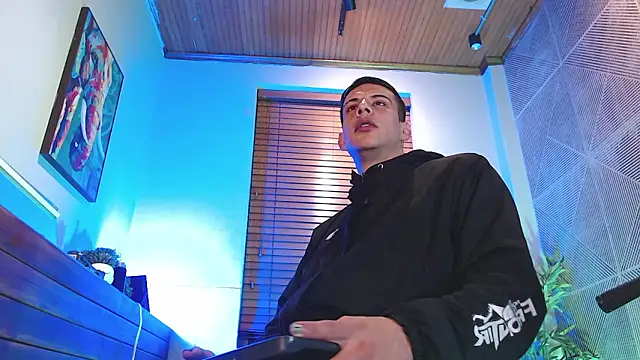 Dustin Sonne online show from March 23, 2026, 3:32 am