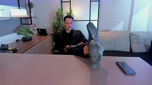 Snapshot of Dustin_Sonne chatting on July 24, 2026, 3:37 am Dustin Sonne online show from July 24, 2026, 3:37 am
