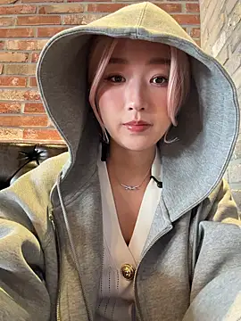 winter11 online show from March 11, 2026, 6:08 am