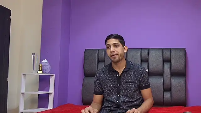 ashtoncooperr online show from September 25, 2025, 6:55 pm