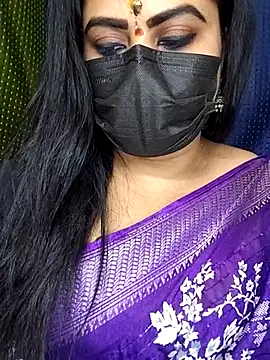 honey-flower online show from September 22, 2025, 3:58 pm