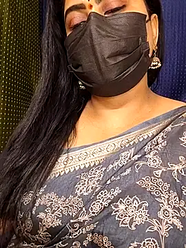 honey-flower online show from September 23, 2025, 6:22 pm