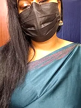 honey-flower online show from October 5, 2025, 8:29 pm