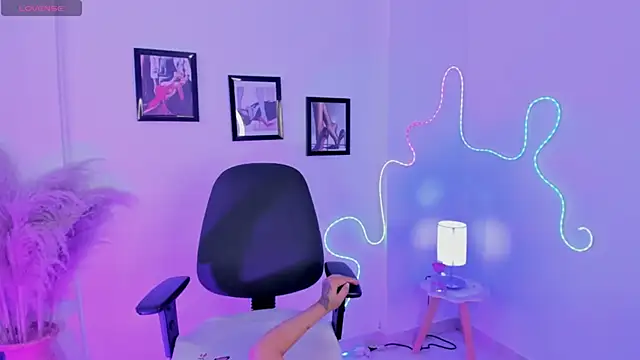 brithanygate online show from April 20, 2026, 1:47 pm