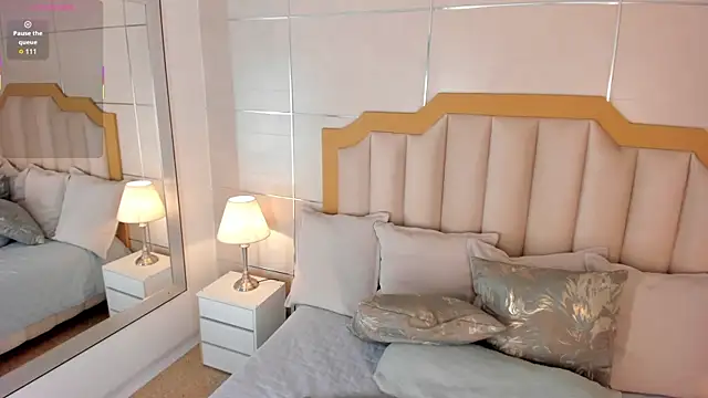 MaddieParker online show from October 19, 2025, 4:40 pm