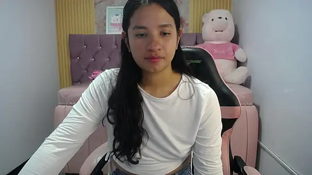 Irina evans s1 online show from September 17, 2025, 3:46 pm