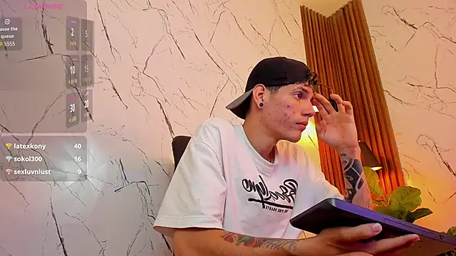 david huge online show from November 22, 2025, 1:26 am