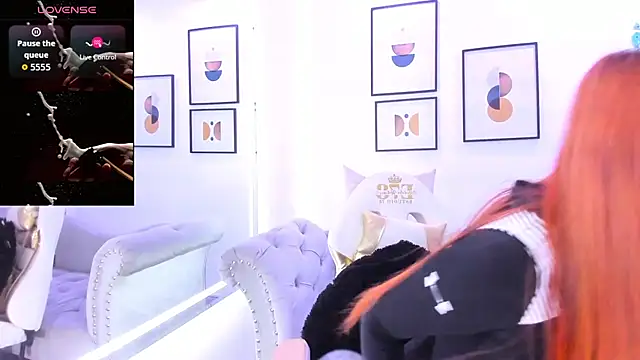 Alicia leclair online show from January 17, 2026, 3:33 am