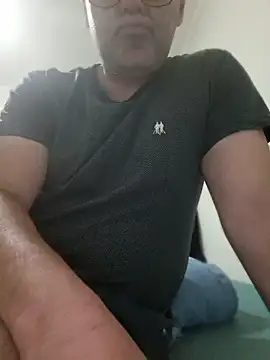 LeoMaduroSP online show from July 19, 2026, 4:16 am