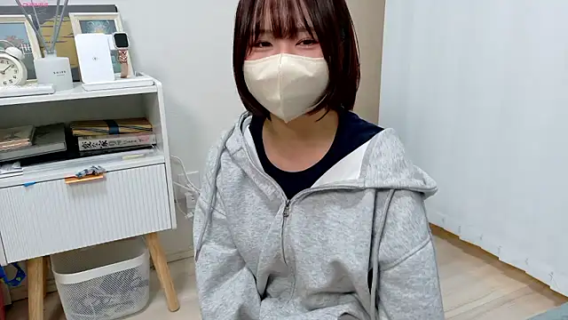 Snapshot of chii_chan_o0 chatting on December 5, 2025, 1:09 pm chii chan o0 online show from December 5, 2025, 1:09 pm