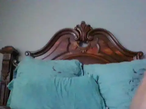 kinkyliciouse23 online show from February 19, 2026, 1:07 pm