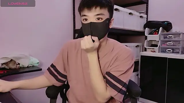 Snapshot of doggyman523 chatting on October 1, 2025, 5:02 am doggyman523 online show from October 1, 2025, 5:02 am