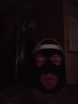 Snapshot of JoeyUhOh chatting on November 9, 2025, 10:02 am JoeyUhOh online show from November 9, 2025, 10:02 am