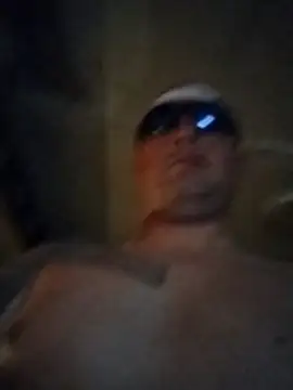 Snapshot of JoeyUhOh chatting on December 19, 2025, 9:16 am JoeyUhOh online show from December 19, 2025, 9:16 am