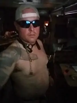 Snapshot of JoeyUhOh chatting on December 21, 2025, 6:09 am JoeyUhOh online show from December 21, 2025, 6:09 am