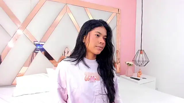 samantaa shy online show from September 23, 2025, 3:20 am