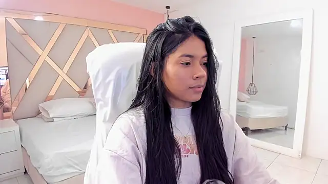 samantaa shy online show from November 22, 2025, 3:38 am