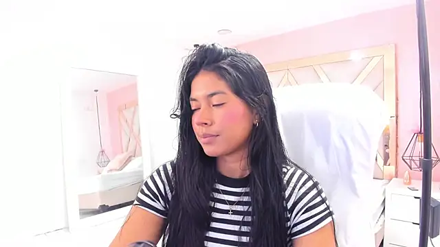 samantaa shy online show from January 11, 2026, 3:33 am