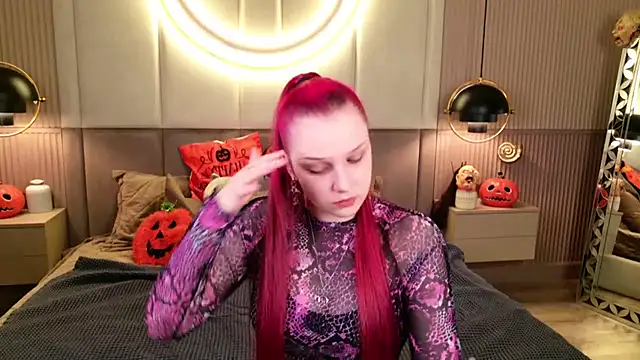 Wilda Foster online show from October 20, 2025, 10:38 am