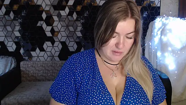 NikaSkylink online show from December 1, 2025, 5:01 am