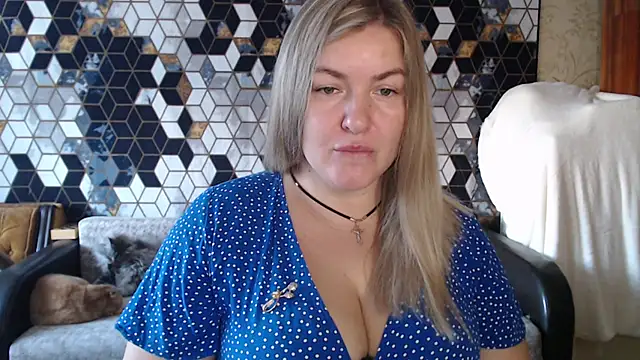 NikaSkylink online show from February 2, 2026, 5:17 am