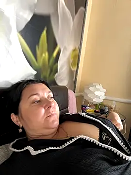 Liza Will online show from October 2, 2025, 12:01 pm