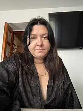 Liza Will online show from November 18, 2025, 6:18 am