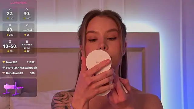 Ashley Roys online show from April 18, 2026, 7:07 pm