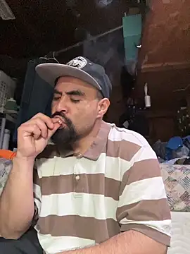 Snapshot of Jonathanfrom420 chatting on March 26, 2026, 12:00 pm Jonathanfrom420 online show from March 26, 2026, 12:00 pm