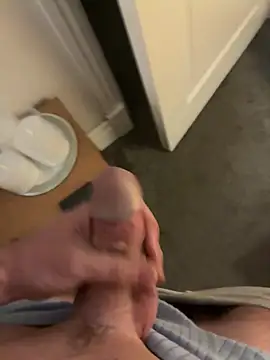 Woodchip online show from April 3, 2026, 10:08 pm