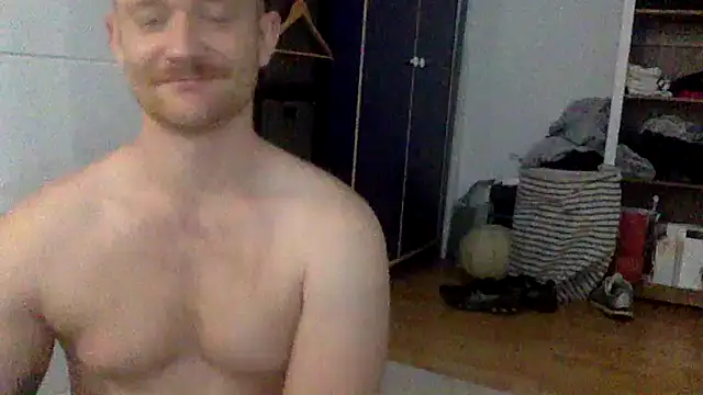 Snapshot of T_R_1992 chatting on May 21, 2026, 7:37 am T R 1992 online show from May 21, 2026, 7:37 am
