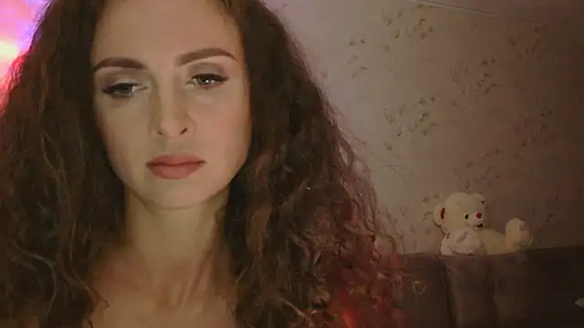 Amber Carrol online show from September 9, 2025, 5:34 pm