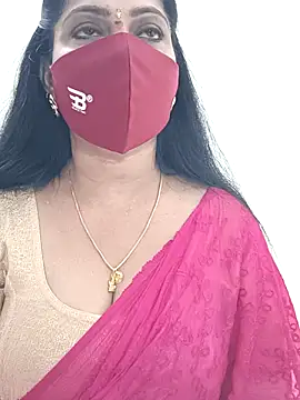 shivani27 online show from February 13, 2026, 4:25 pm